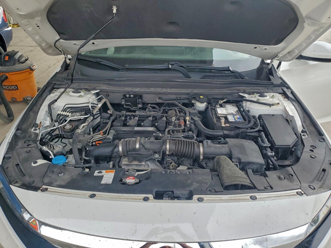 2020 HONDA ACCORD LX photo 11