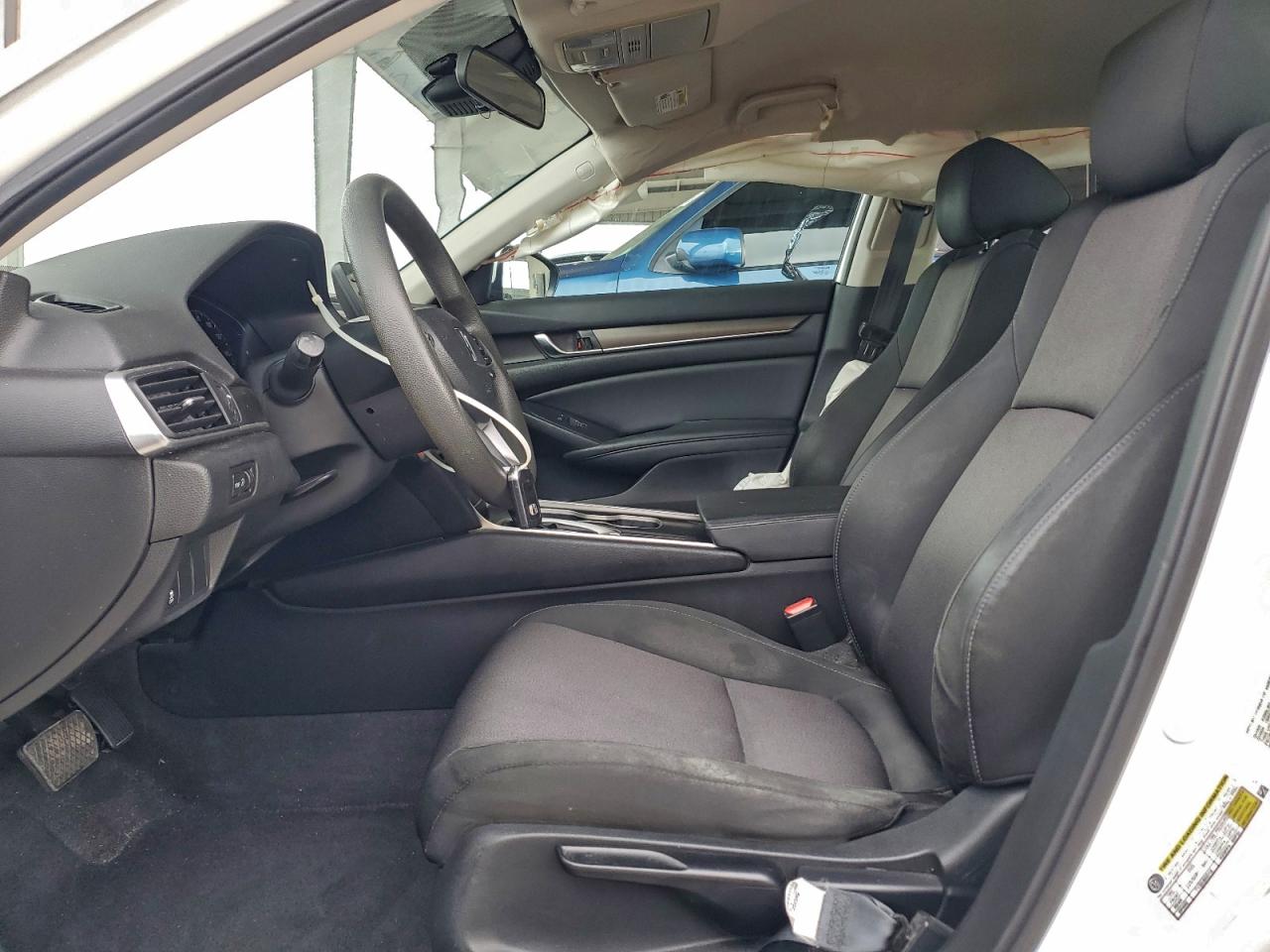 2020 HONDA ACCORD LX photo 7