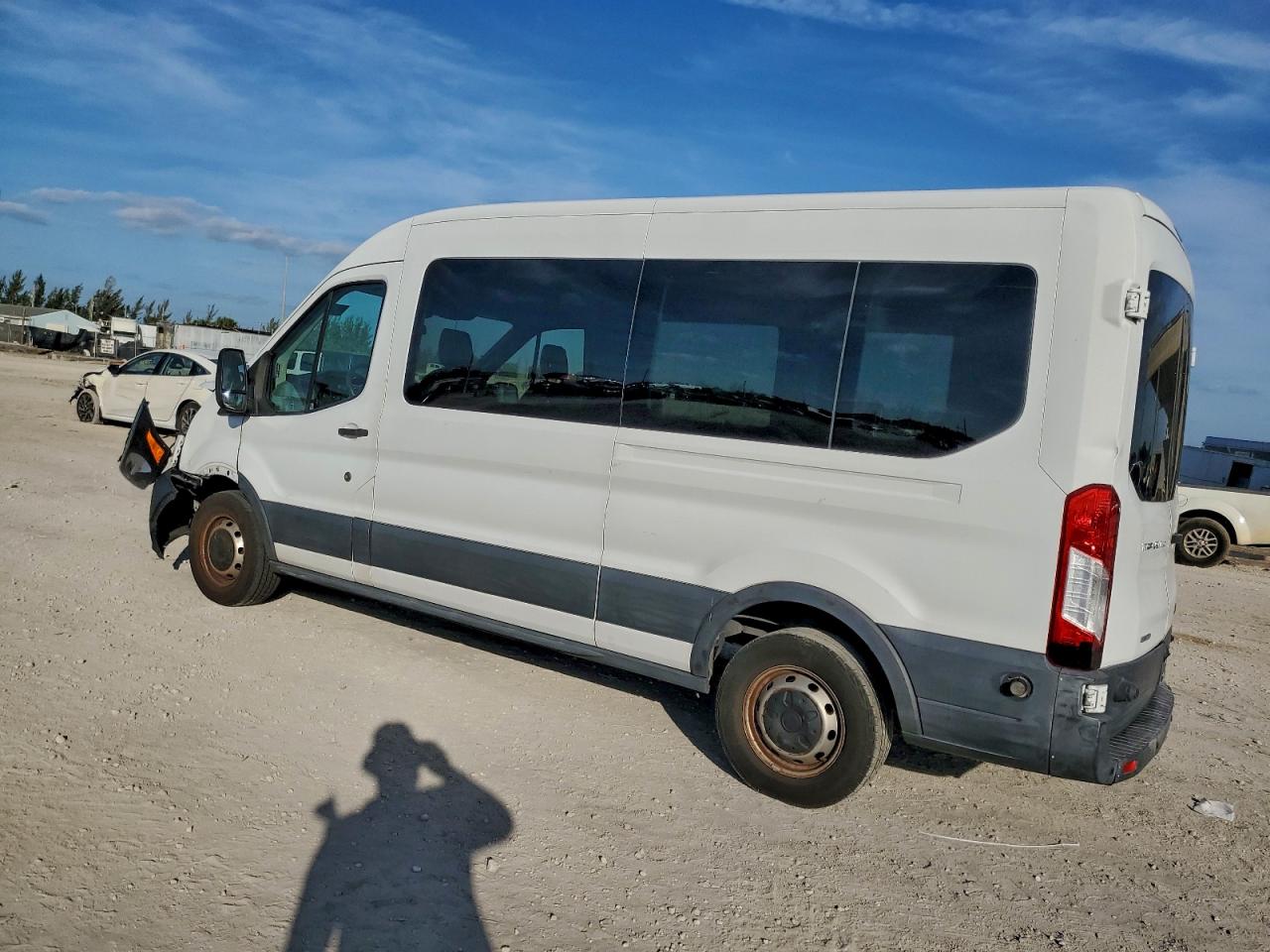 2016 FORD TRANSIT T-350 photo 2