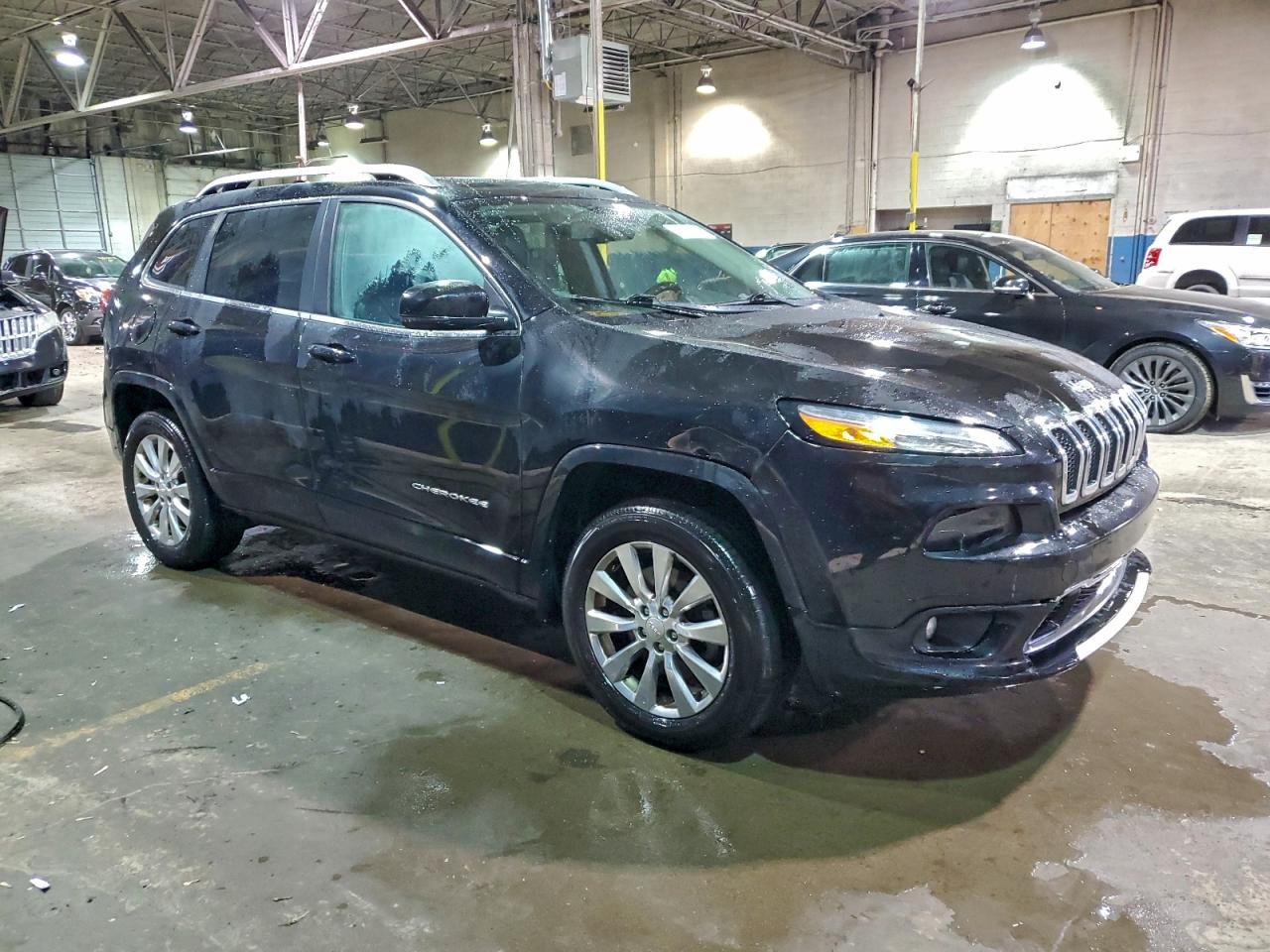 2018 JEEP CHEROKEE OVERLAND photo 4