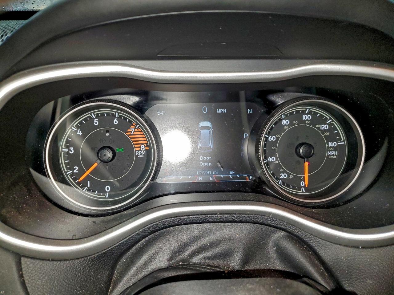2018 JEEP CHEROKEE OVERLAND photo 9