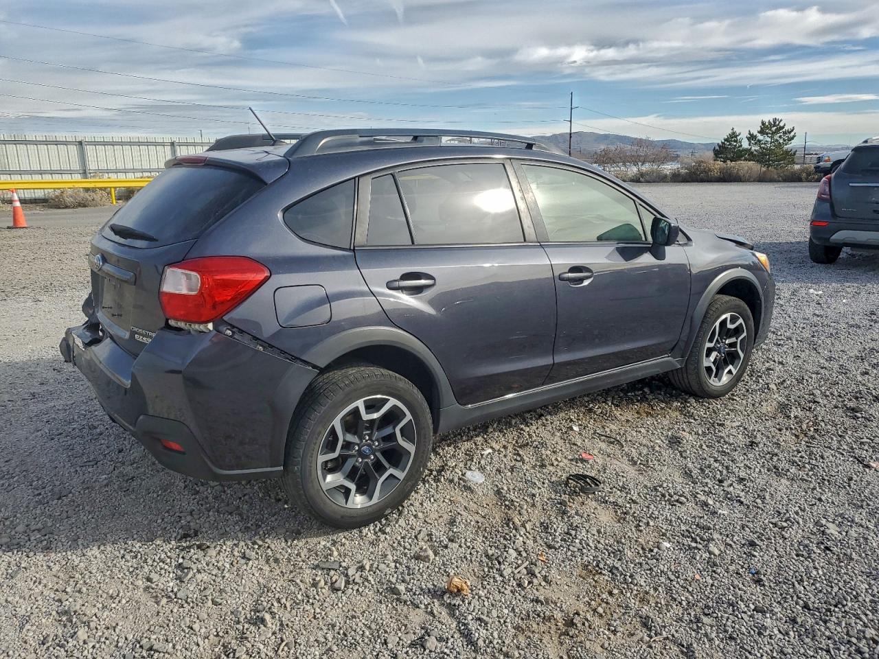 2017 SUBARU CROSSTREK PREMIUM photo 3