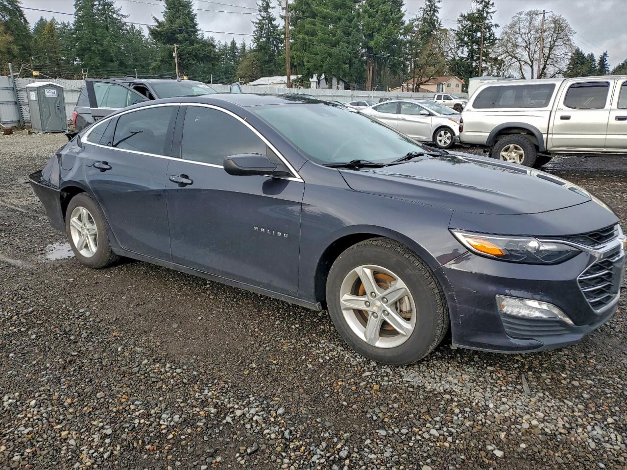 2023 CHEVROLET MALIBU LT photo 4