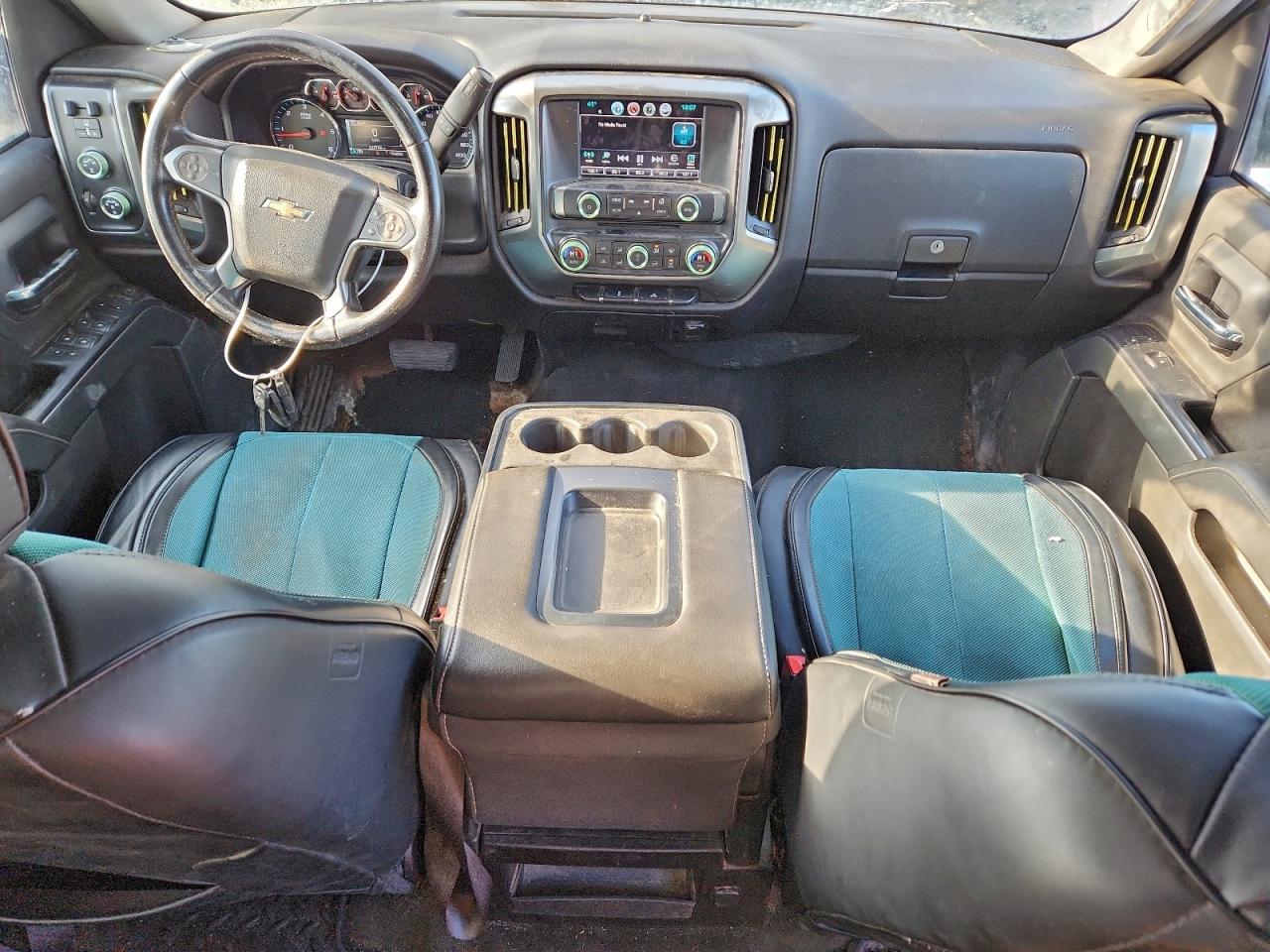 2016 CHEVROLET SILVERADO K1500 LT photo 8