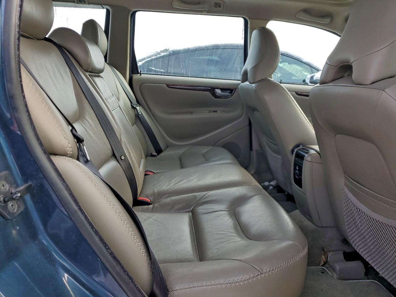 2007 VOLVO XC70 photo 10