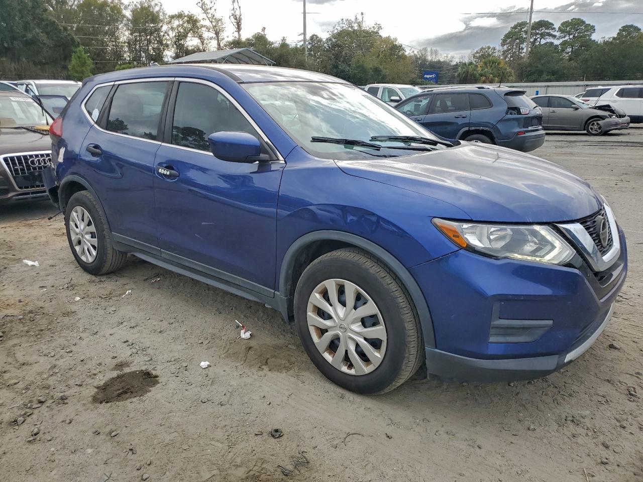 2020 NISSAN ROGUE S photo 4