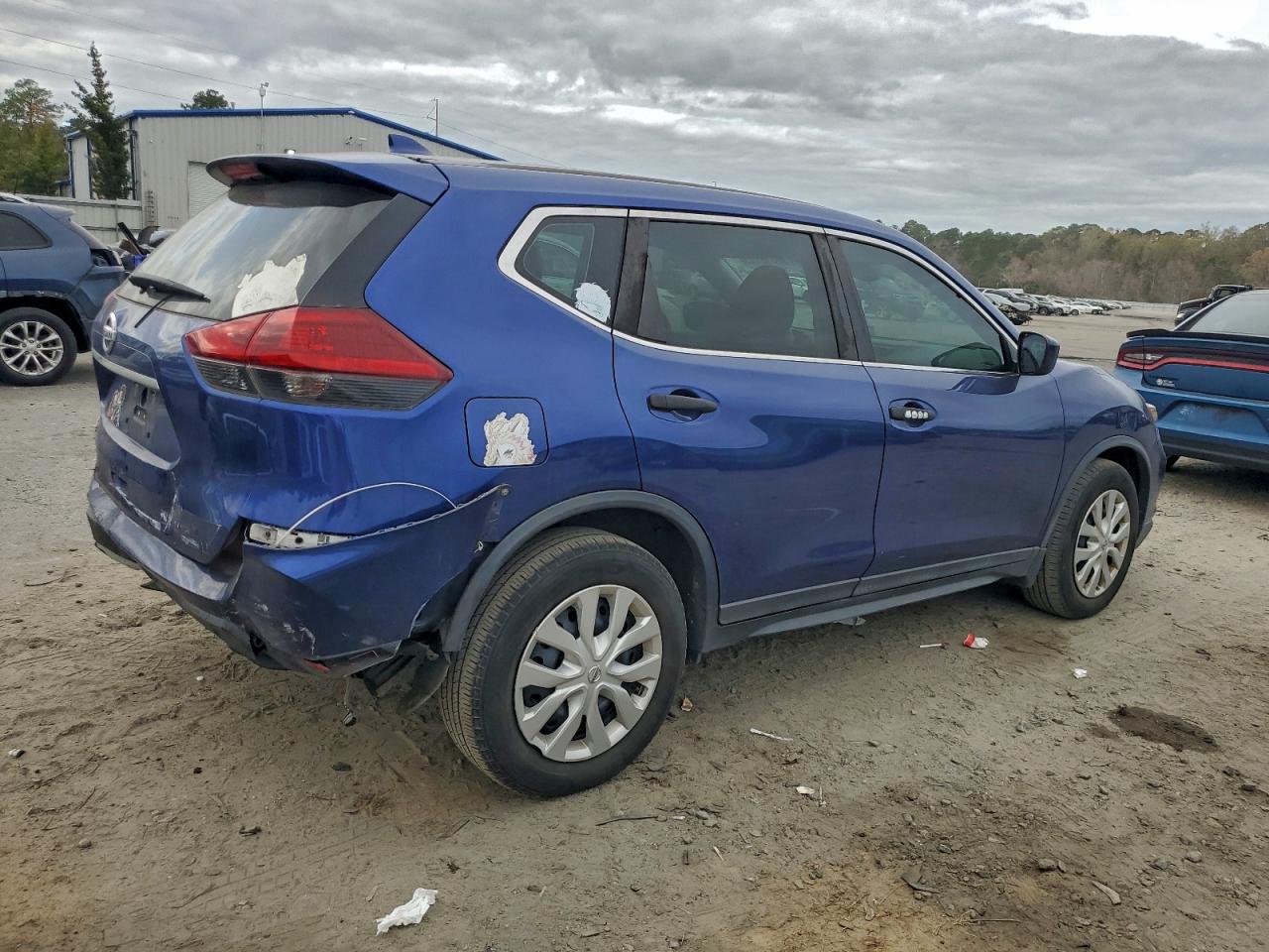 2020 NISSAN ROGUE S photo 3