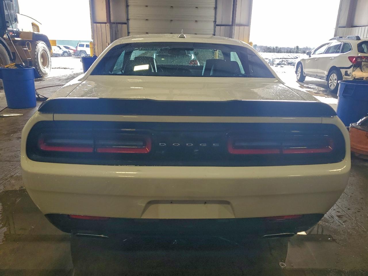 2016 DODGE CHALLENGER SXT photo 6