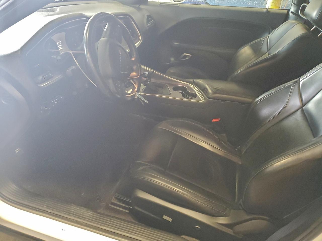 2016 DODGE CHALLENGER SXT photo 7