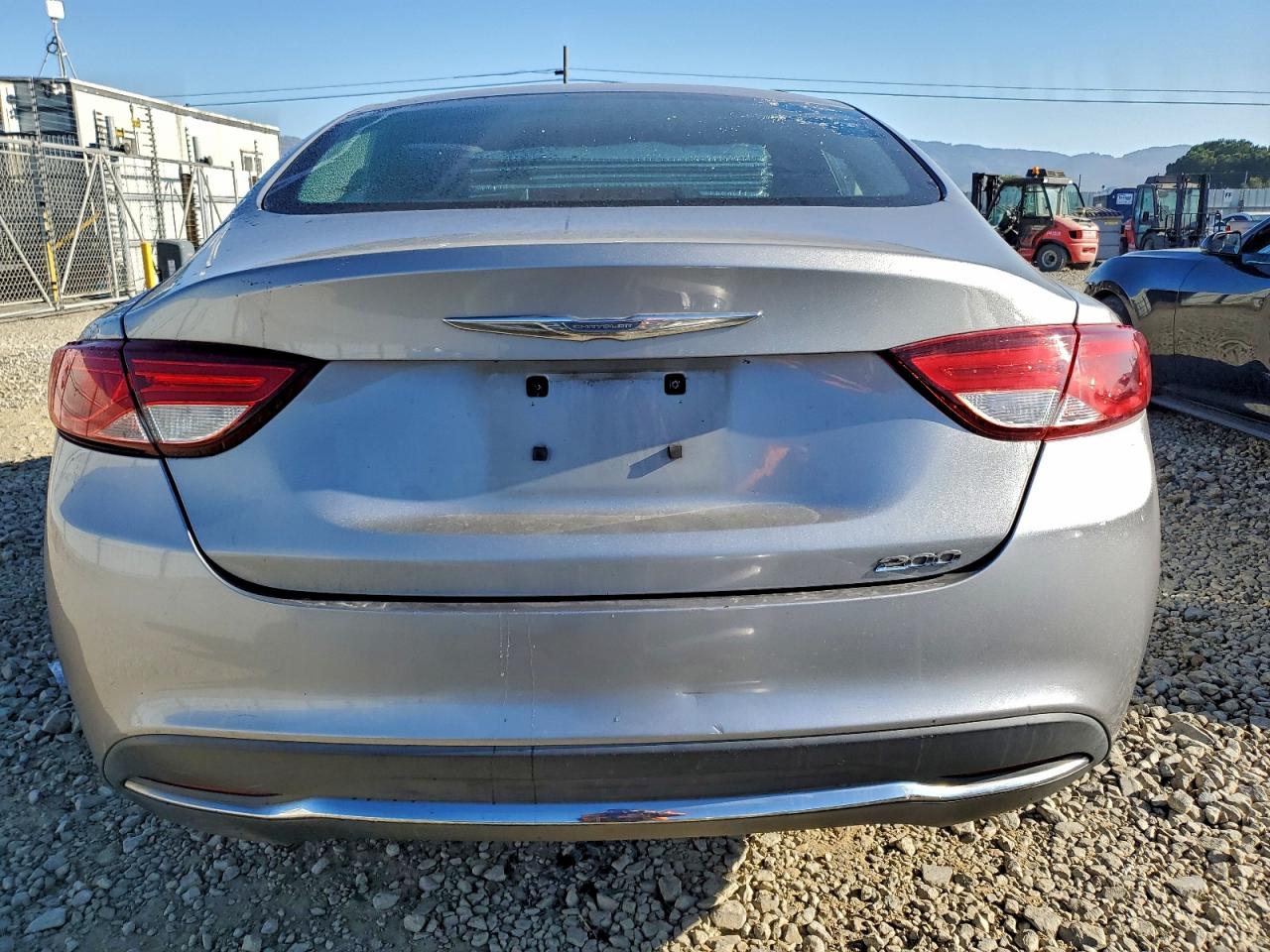 2015 CHRYSLER 200 LIMITED photo 6