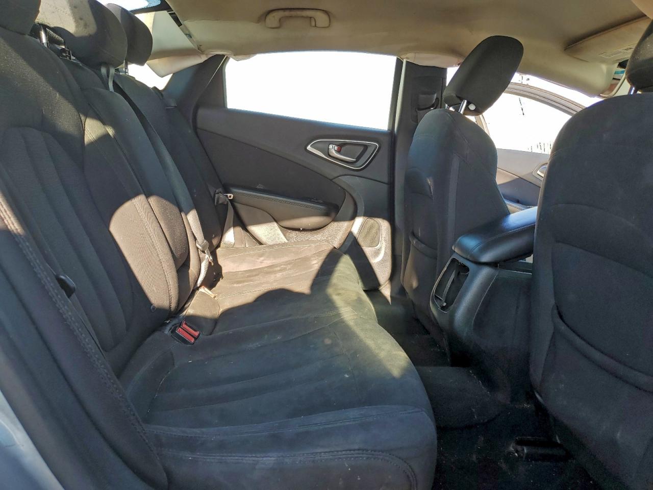 2015 CHRYSLER 200 LIMITED photo 10