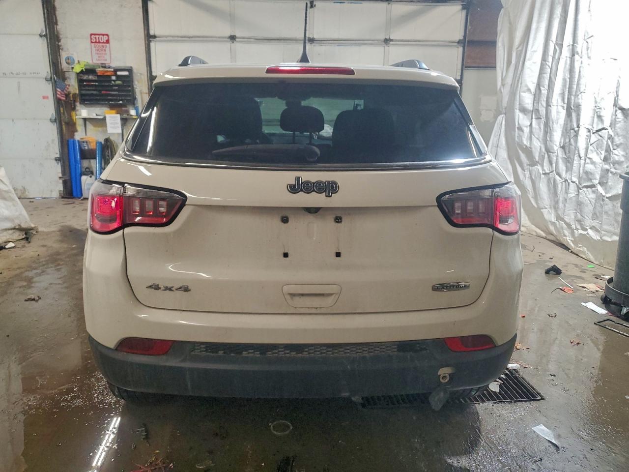 2019 JEEP COMPASS LATITUDE photo 6