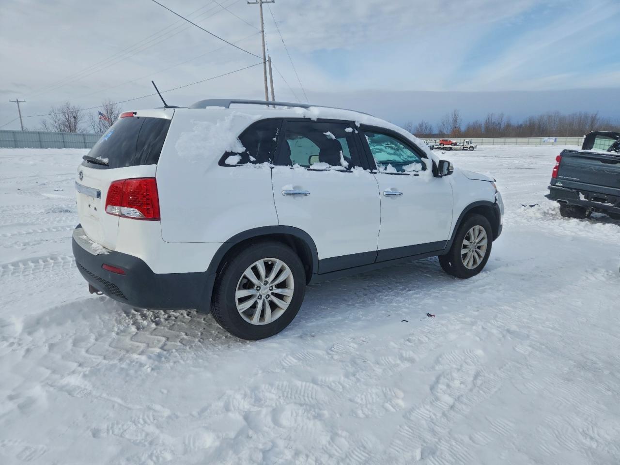 2011 KIA SORENTO BASE photo 3