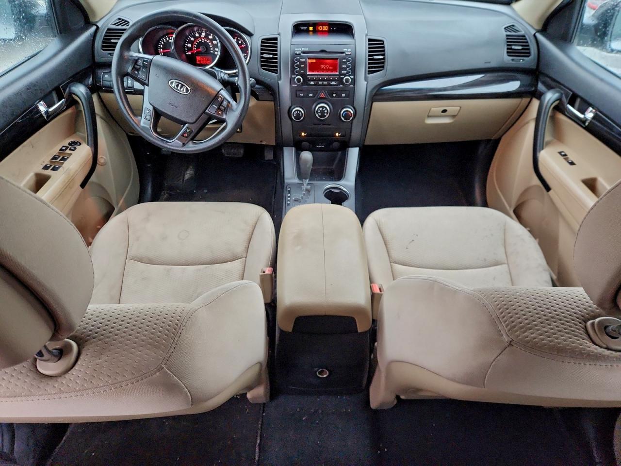 2011 KIA SORENTO BASE photo 8