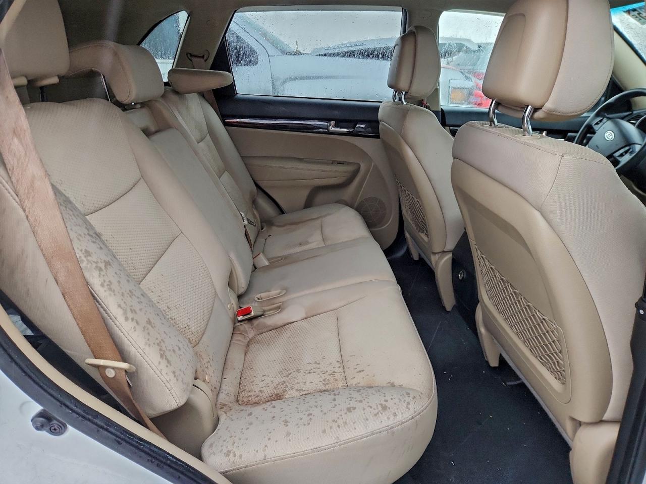 2011 KIA SORENTO BASE photo 11