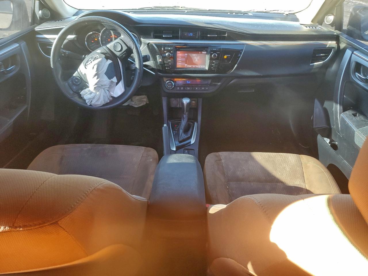 2016 TOYOTA COROLLA L photo 8