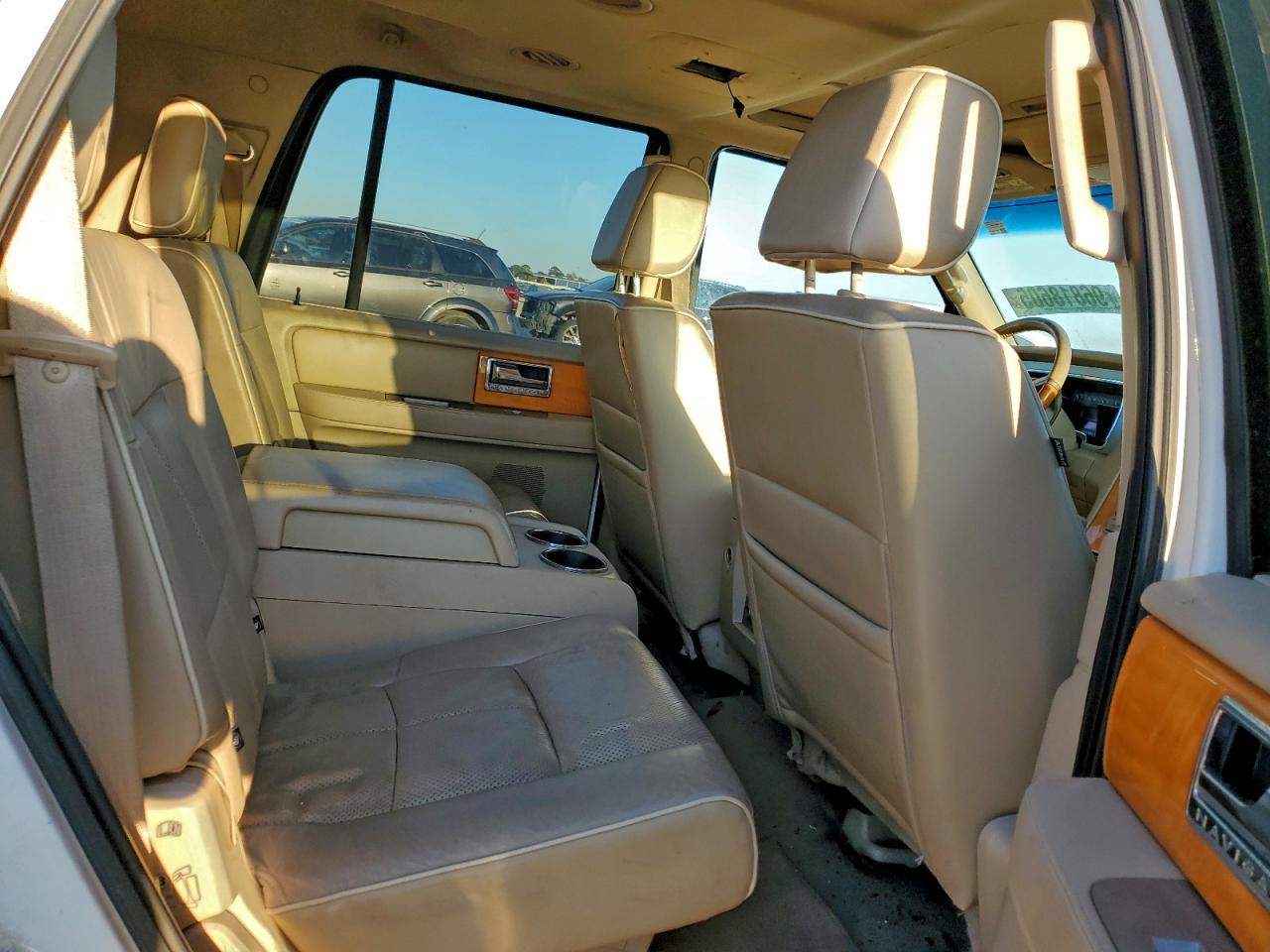 2007 LINCOLN NAVIGATOR photo 11