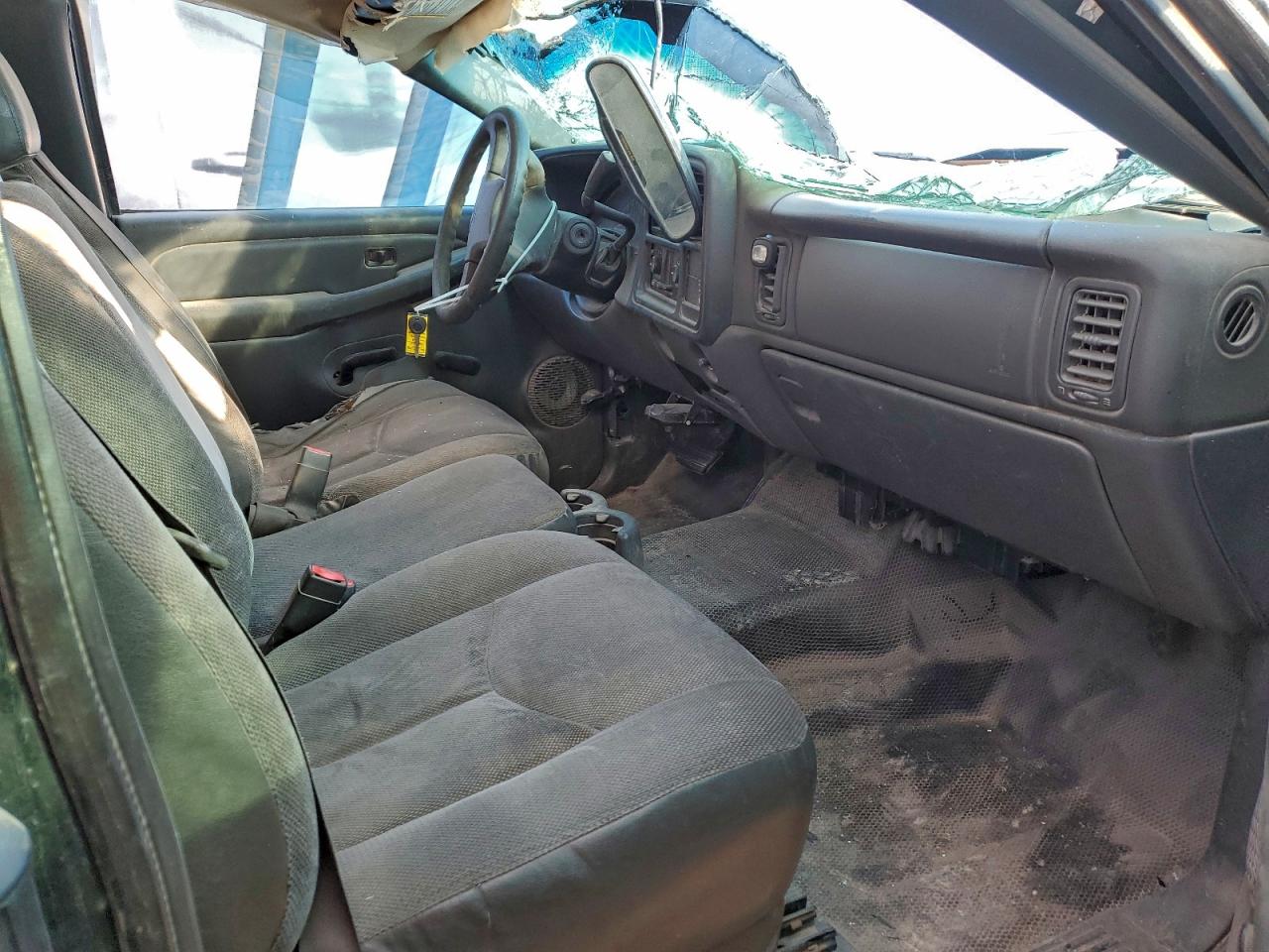 2004 CHEVROLET SILVERADO C1500 photo 7