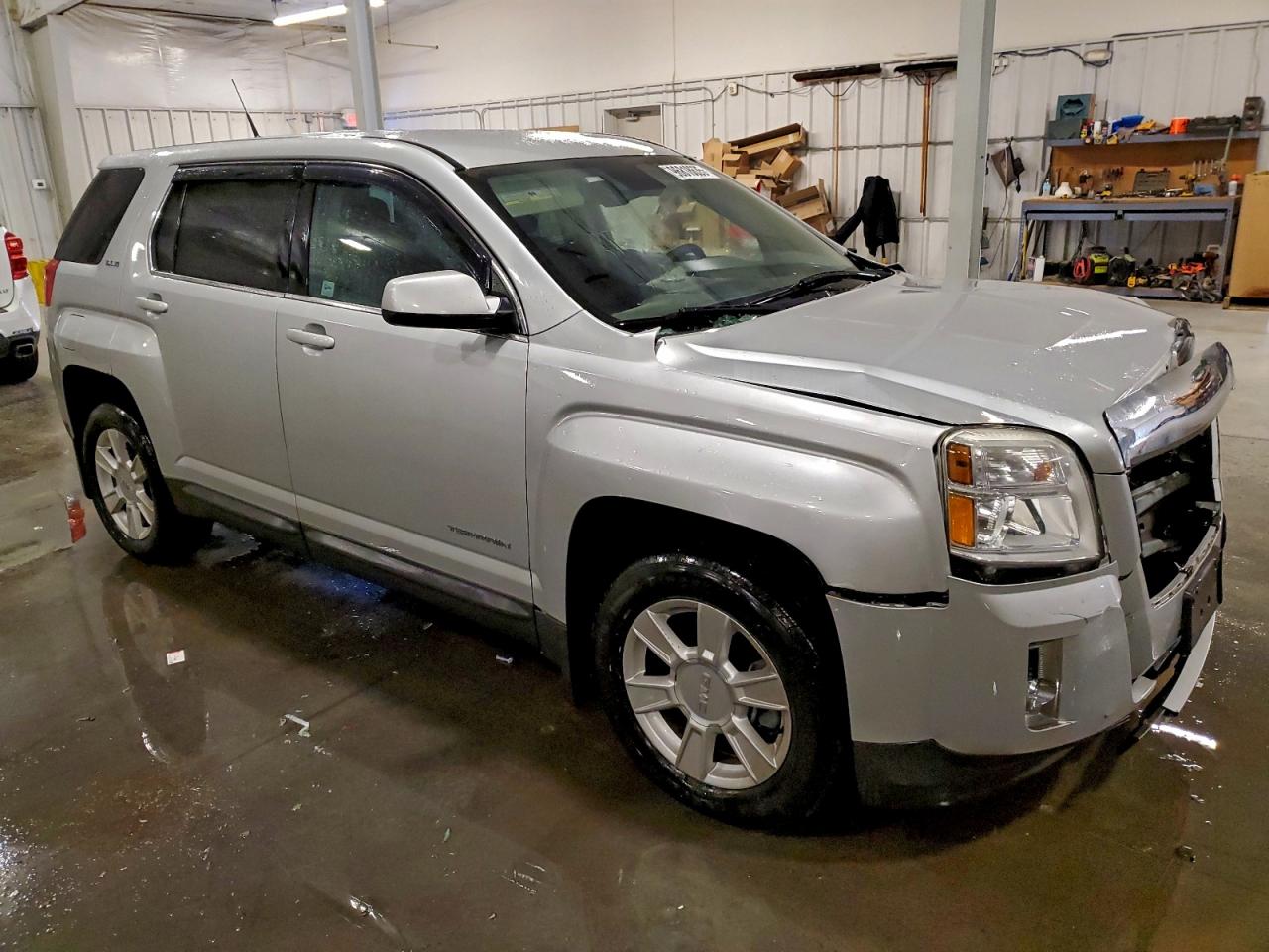 2012 GMC TERRAIN SLE photo 4