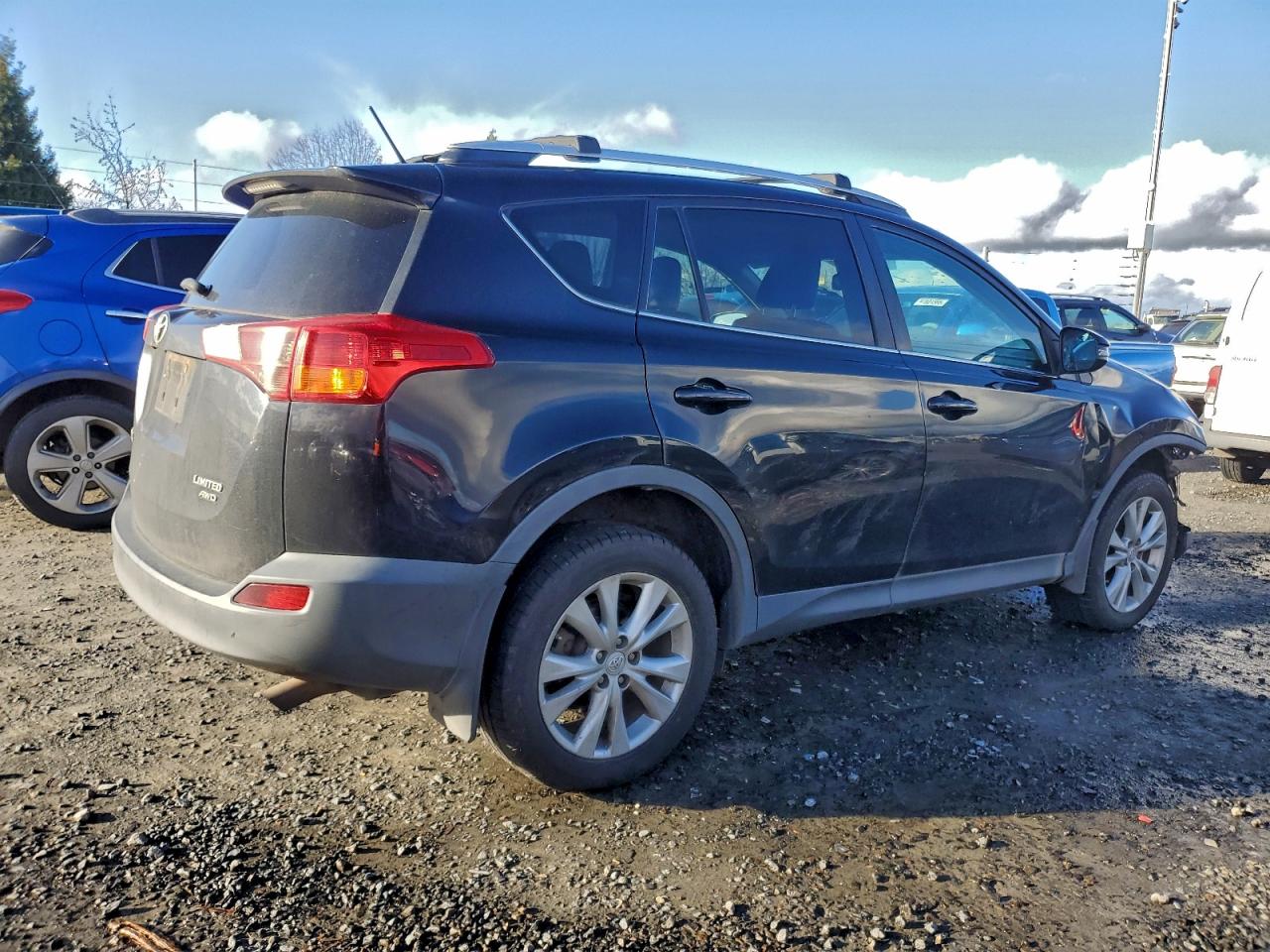 2013 TOYOTA RAV4 LIMITED photo 3