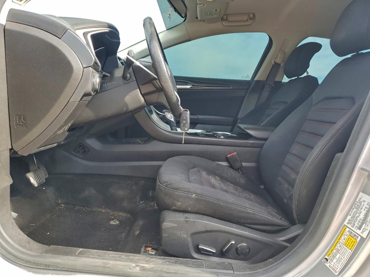 2014 FORD FUSION SE photo 7