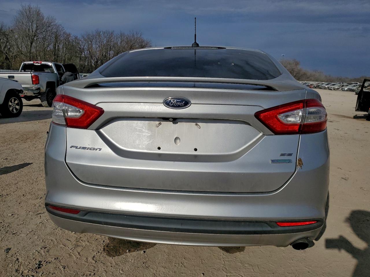 2014 FORD FUSION SE photo 6