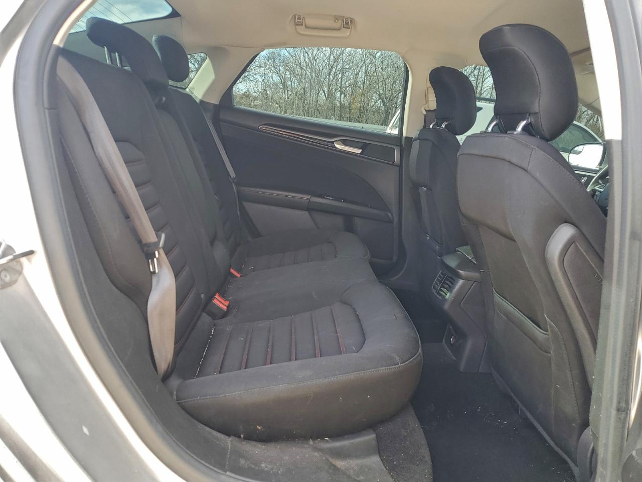 2014 FORD FUSION SE photo 10