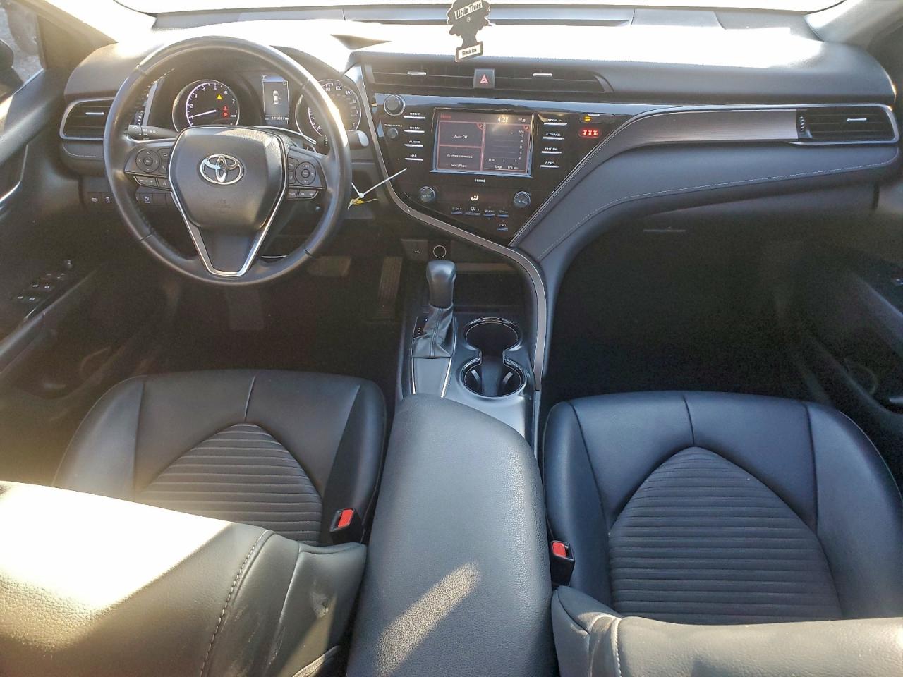 2020 TOYOTA CAMRY SE photo 8