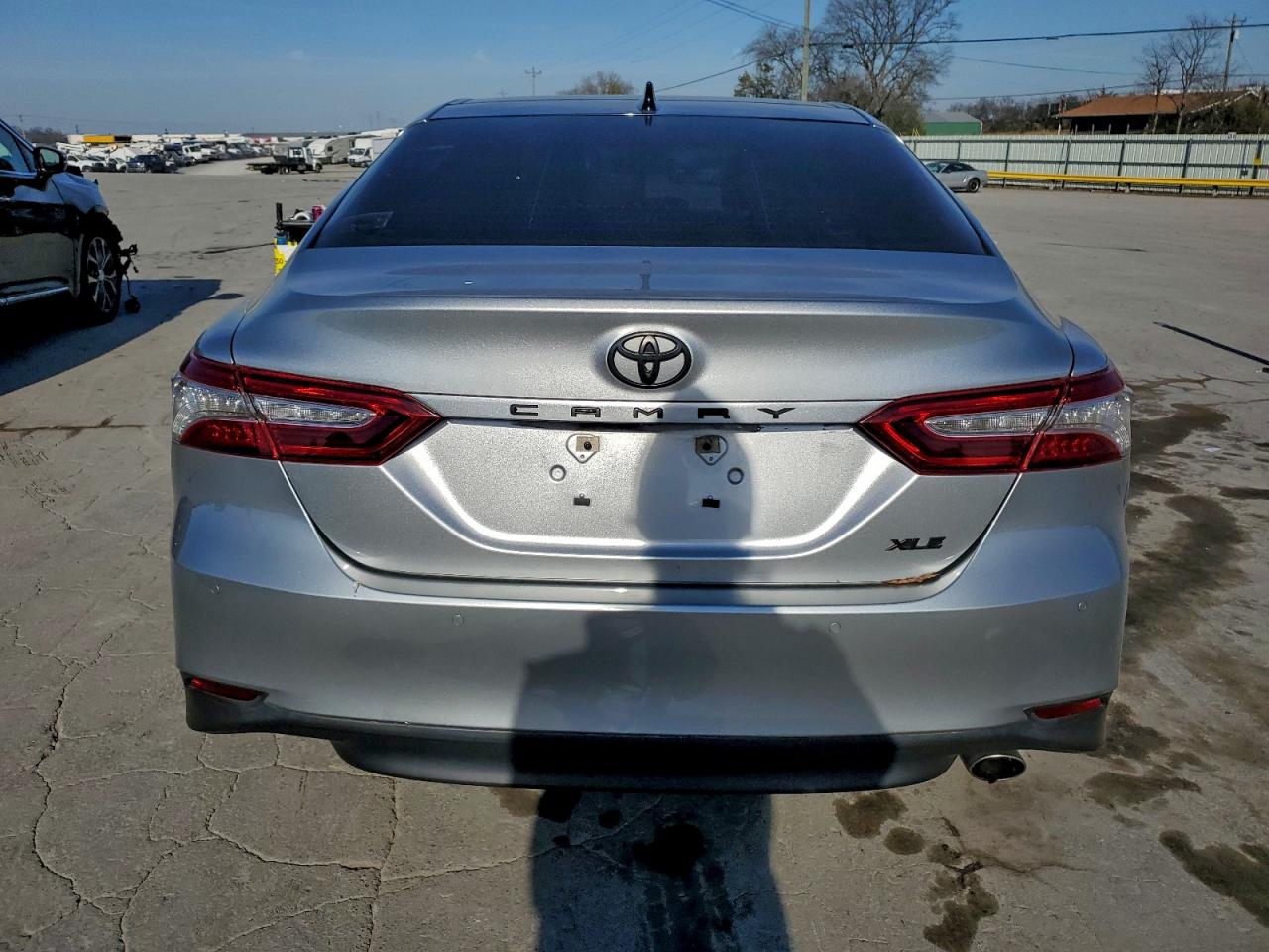 2018 TOYOTA CAMRY L photo 6