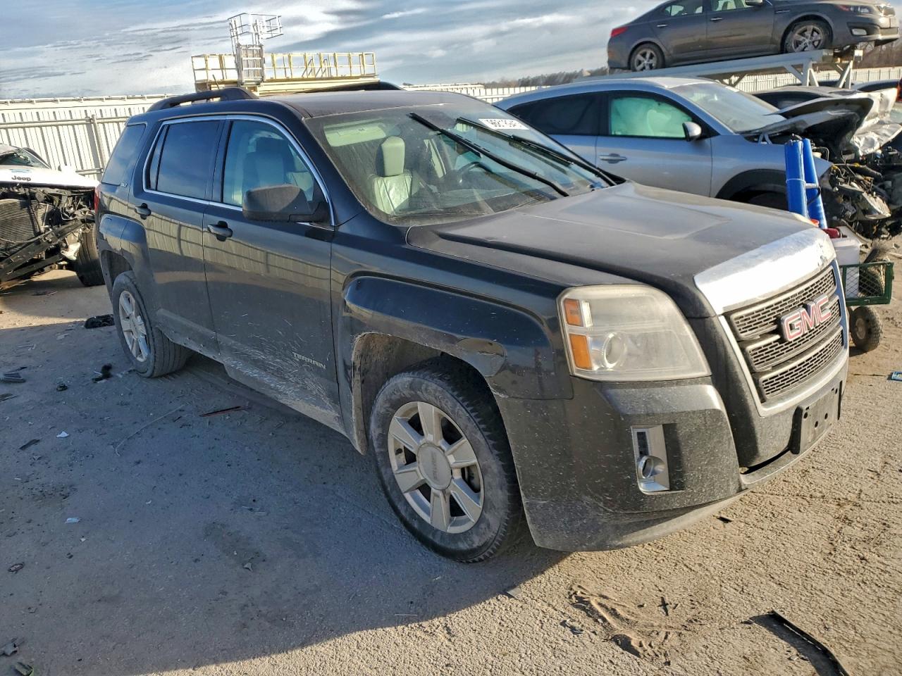 2013 GMC TERRAIN SLT photo 4