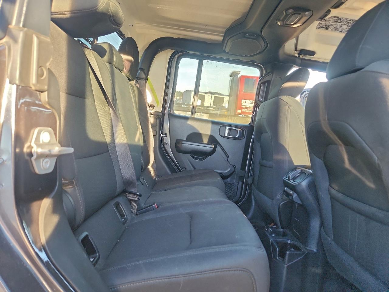 2021 JEEP GLADIATOR SPORT photo 10
