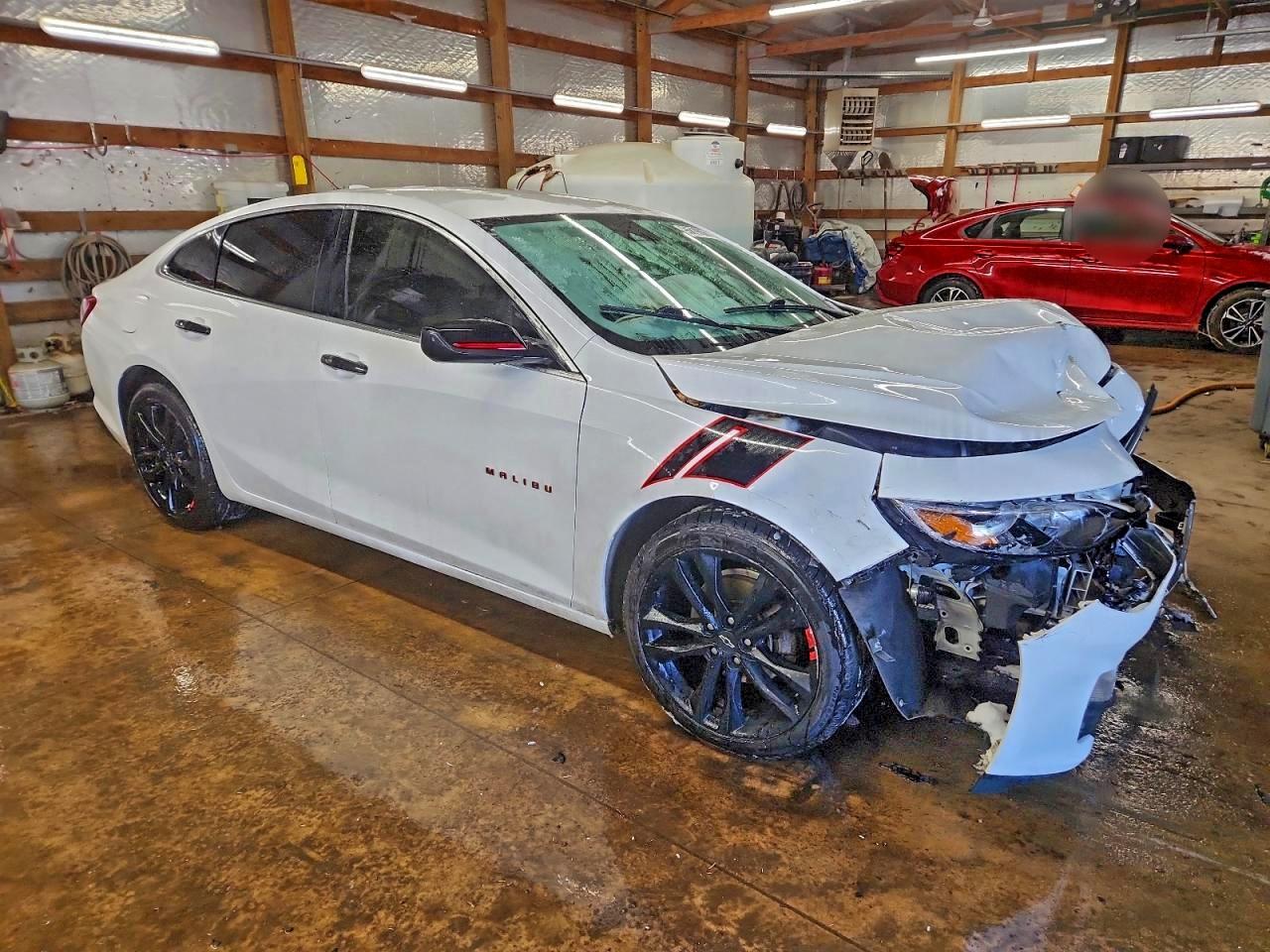 2021 CHEVROLET MALIBU LT photo 4