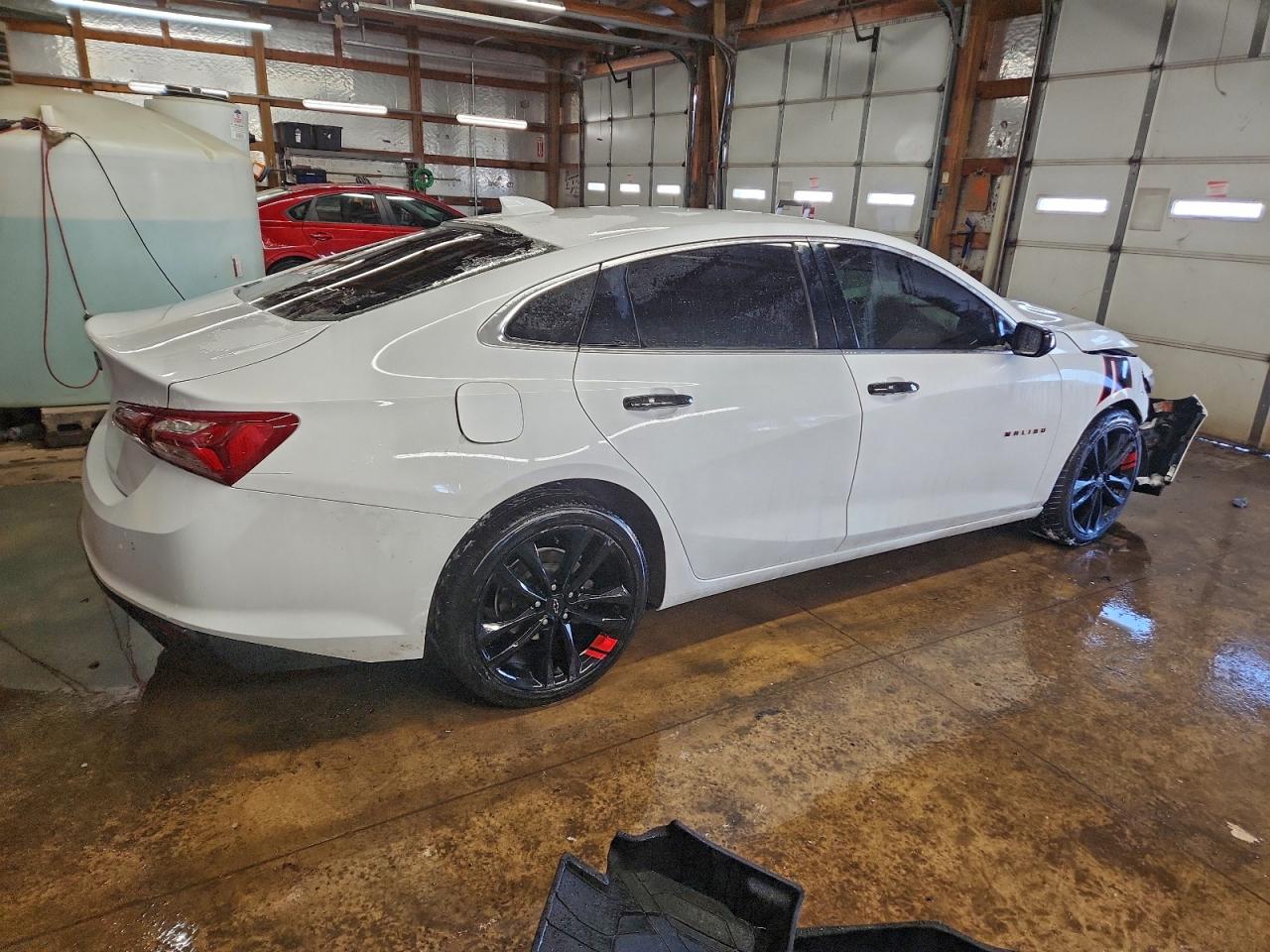 2021 CHEVROLET MALIBU LT photo 3