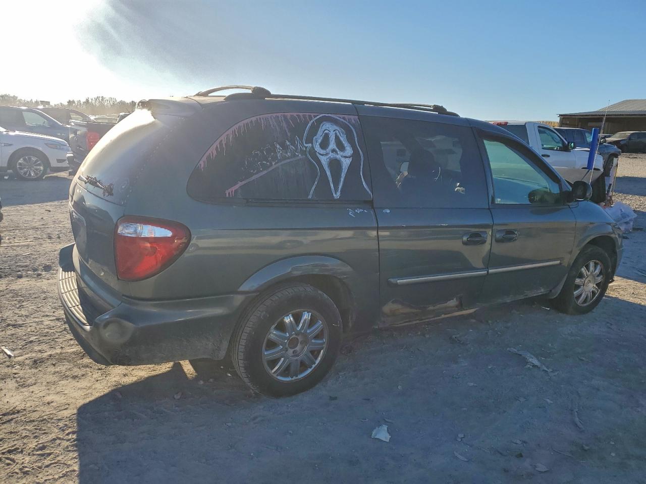 2006 CHRYSLER TOWN & COUNTRY TOURING photo 3