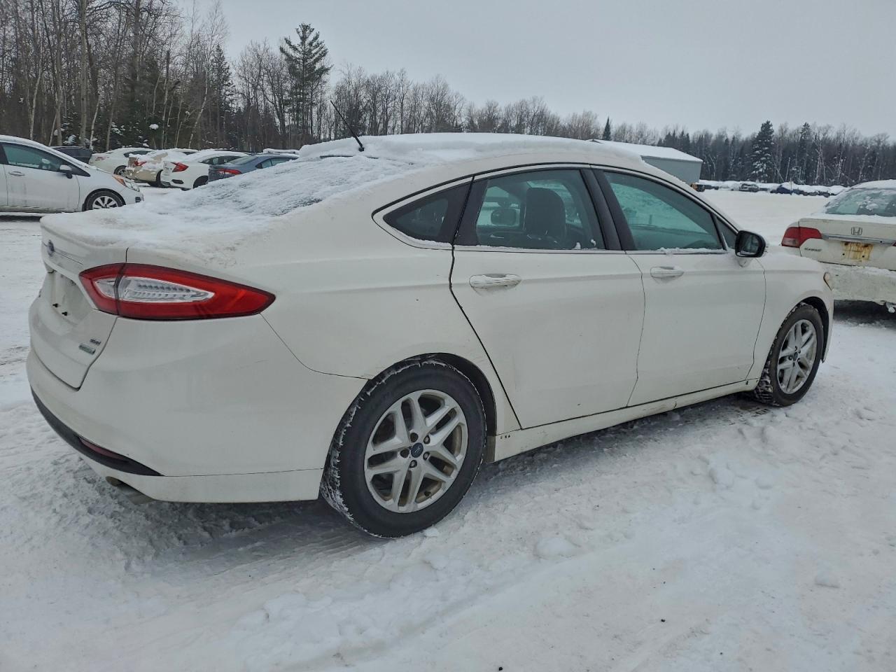2013 FORD FUSION SE photo 3