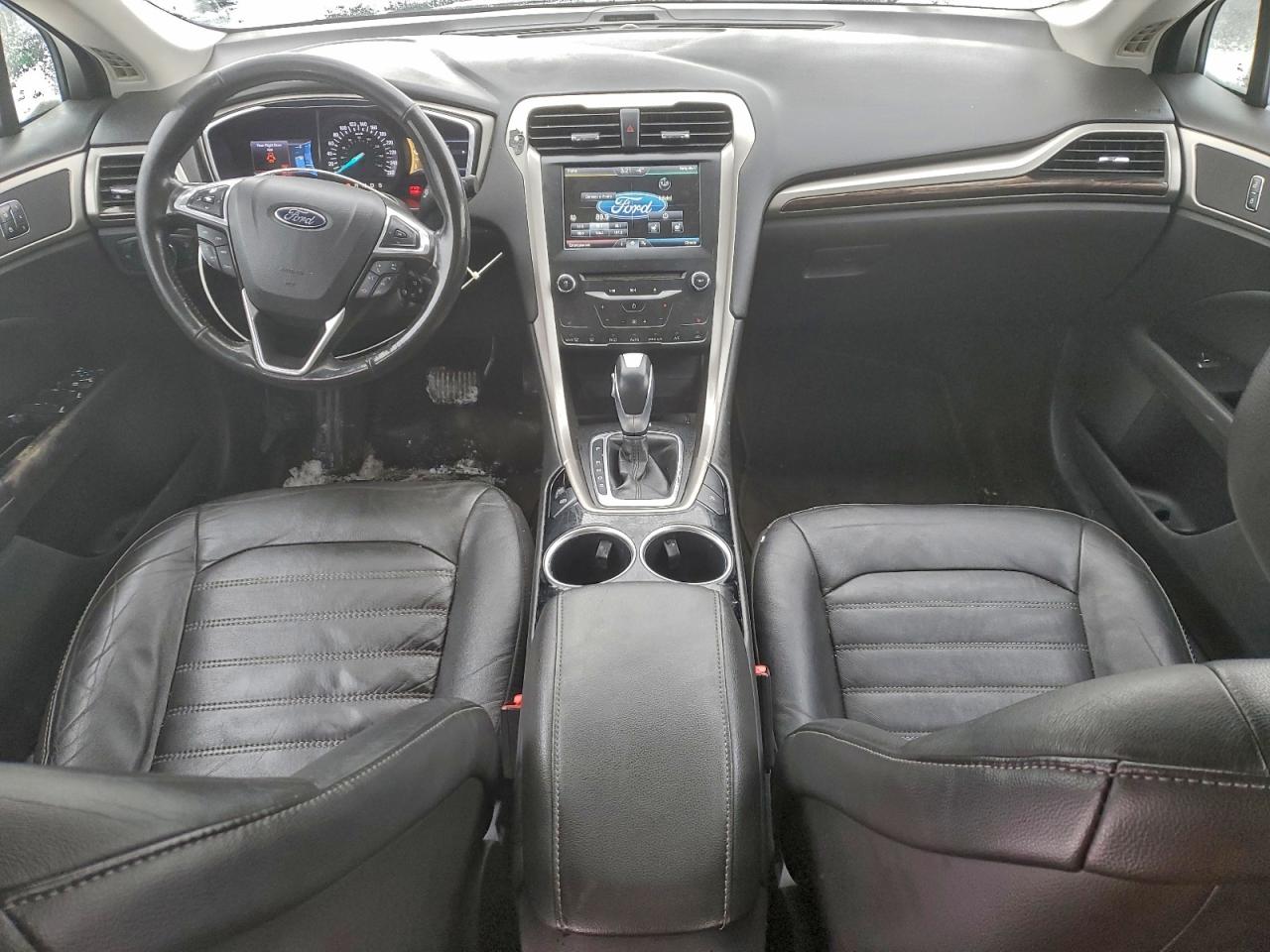 2013 FORD FUSION SE photo 8