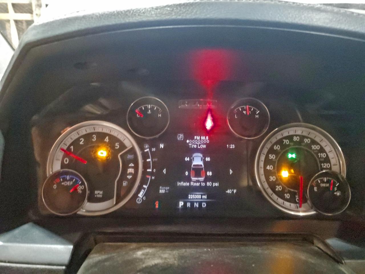 2017 RAM 2500 LARAMIE photo 9
