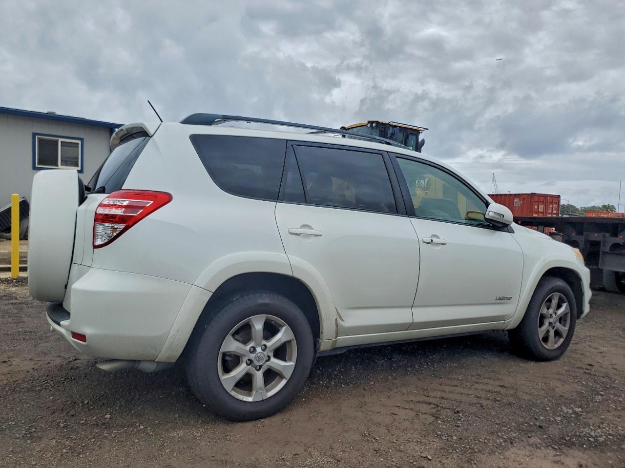 2011 TOYOTA RAV4 LIMITED photo 3