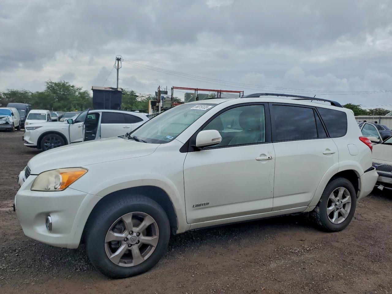 2011 TOYOTA RAV4
