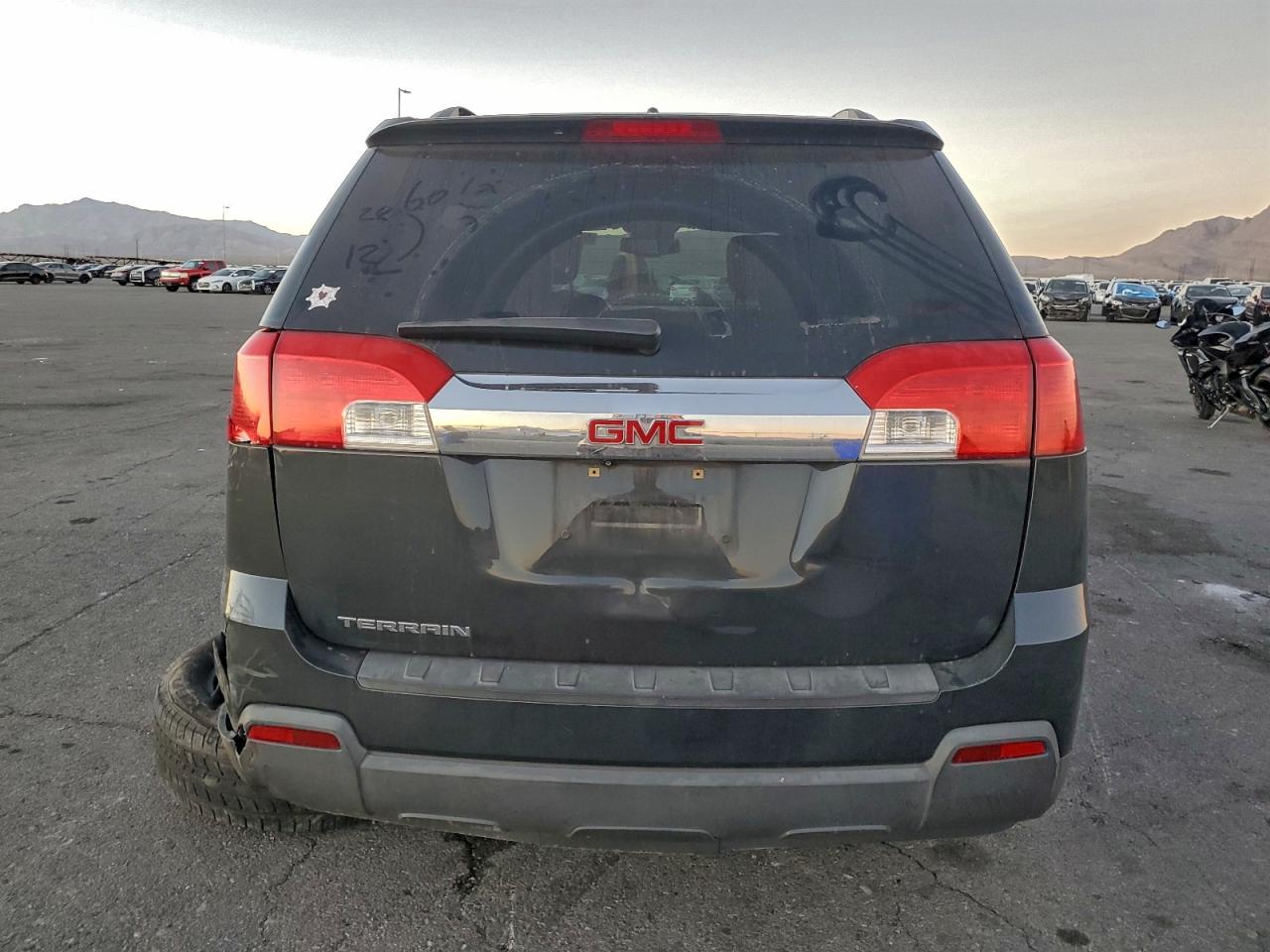 2013 GMC TERRAIN SLT photo 6