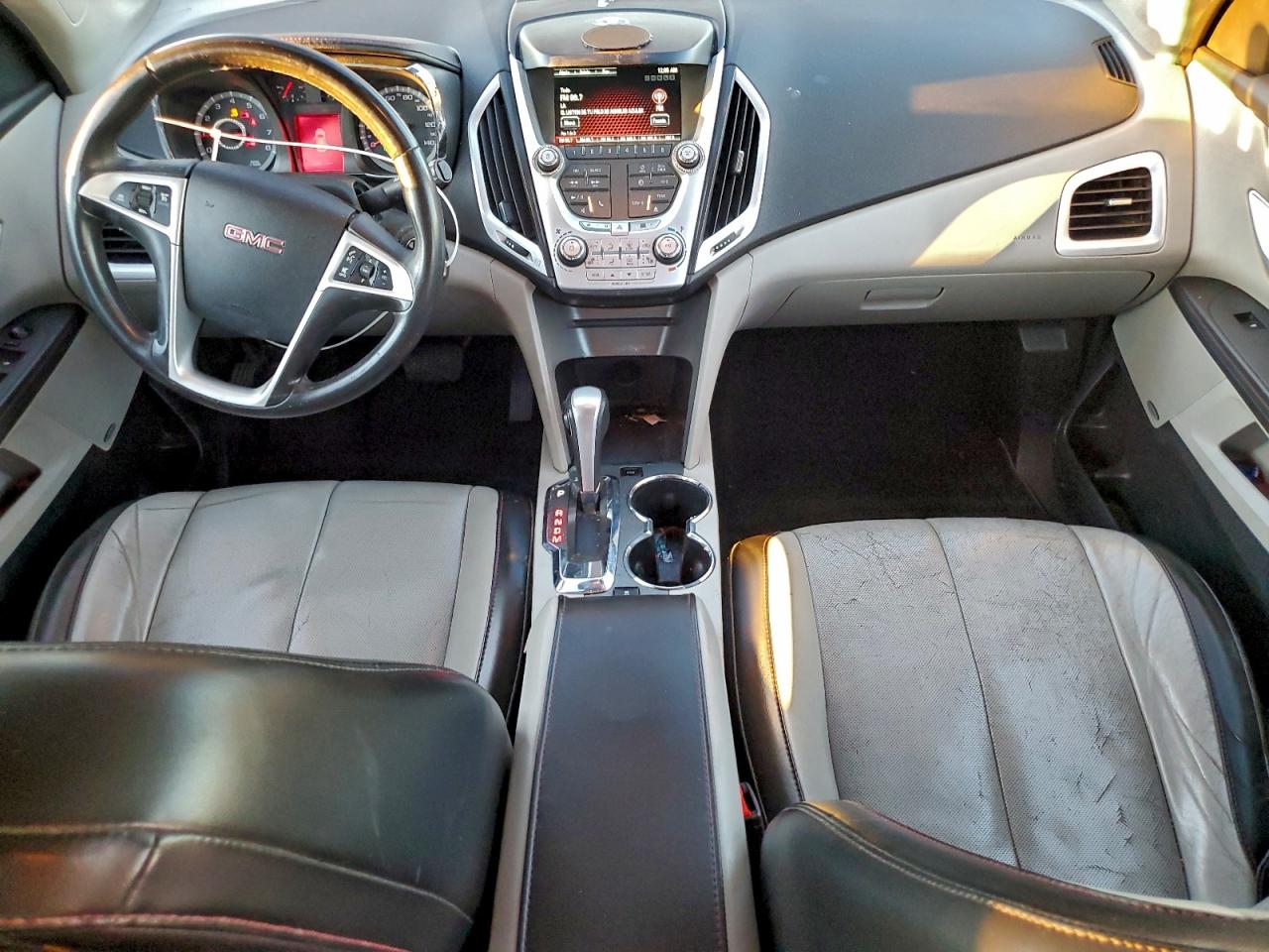 2013 GMC TERRAIN SLT photo 8