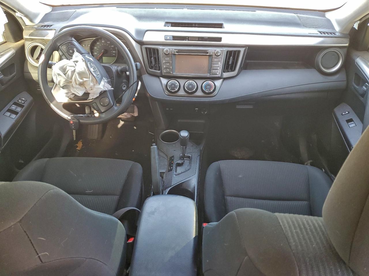 2015 TOYOTA RAV4 LE photo 8