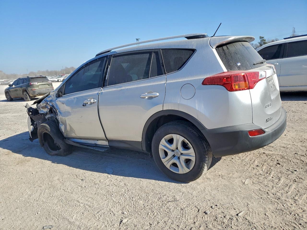 2015 TOYOTA RAV4 LE photo 2