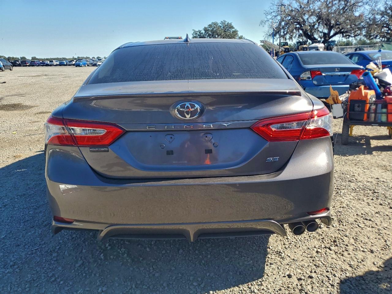 2020 TOYOTA CAMRY SE photo 6