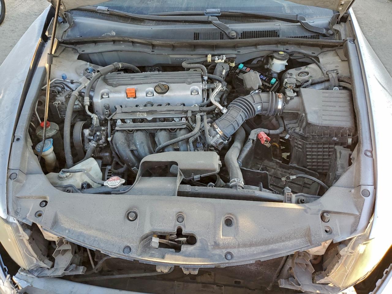 2011 HONDA ACCORD LX photo 11