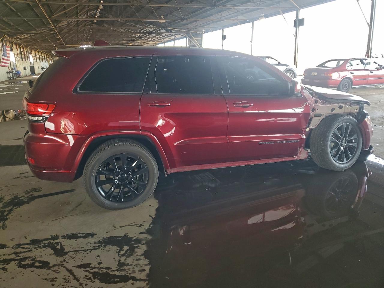2020 JEEP GRAND CHEROKEE LAREDO photo 3