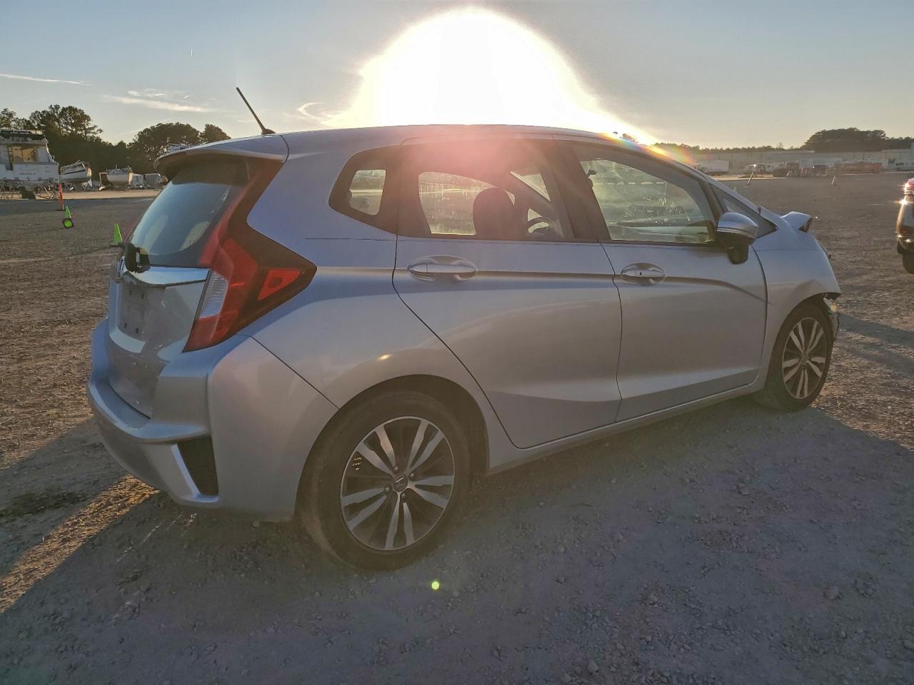 2015 HONDA FIT EX photo 3