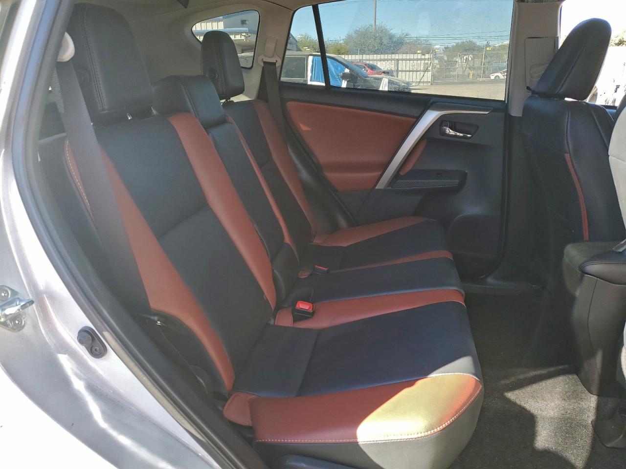 2015 TOYOTA RAV4 LIMITED photo 11