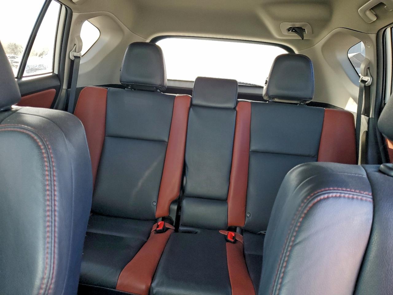 2015 TOYOTA RAV4 LIMITED photo 10