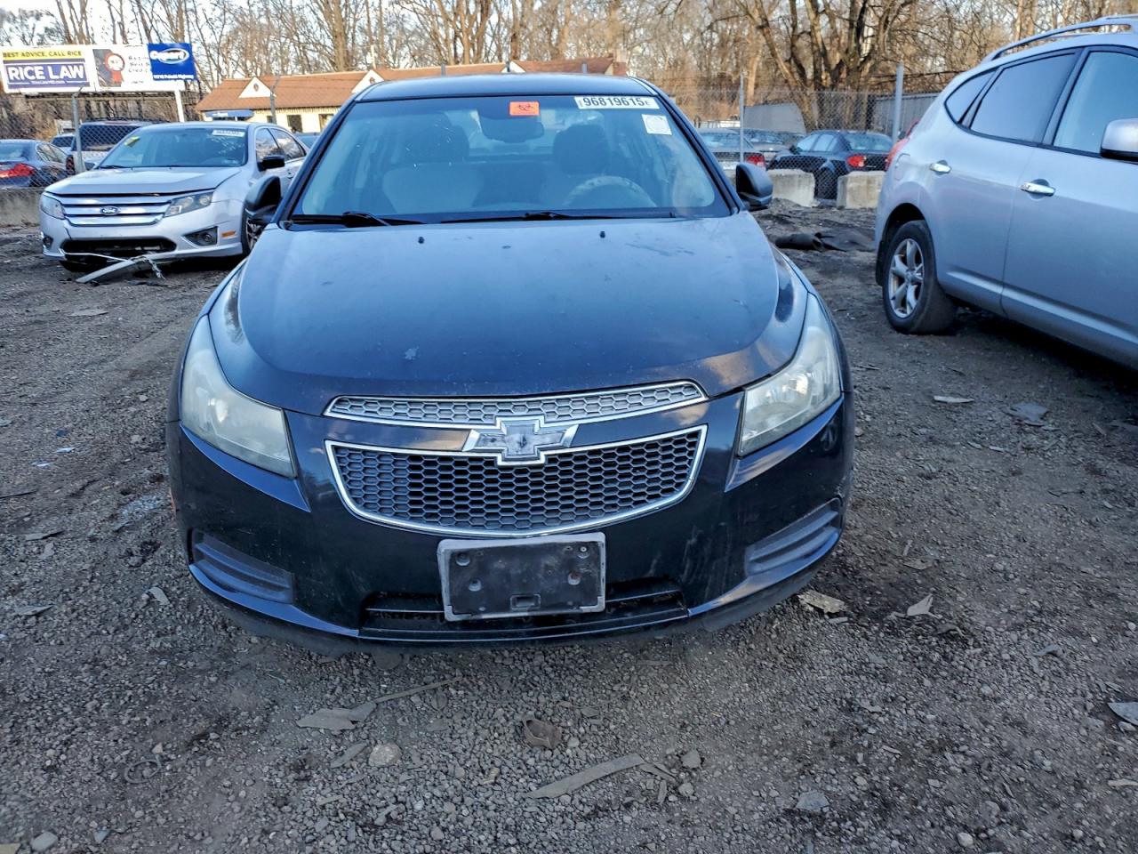 2014 CHEVROLET CRUZE LS photo 5